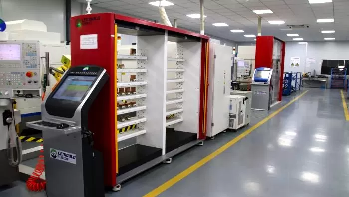 Maximizing Mold Lifespan: How Our Material Selection and Heat Treatment Prevent Premature Failure