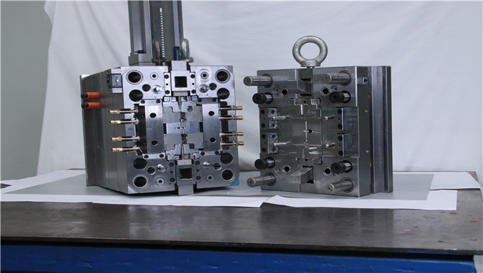 Key Design Points of Injection Molds for High-Temperature Plastic Materials