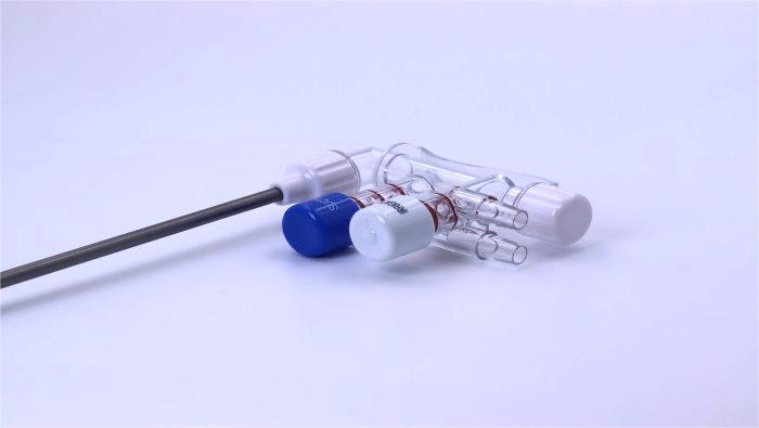 Laparoscopic surgery irrigation and suction device features 