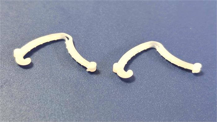 What processes should we pay attention to in the manufacture of POM materials ligature clips?